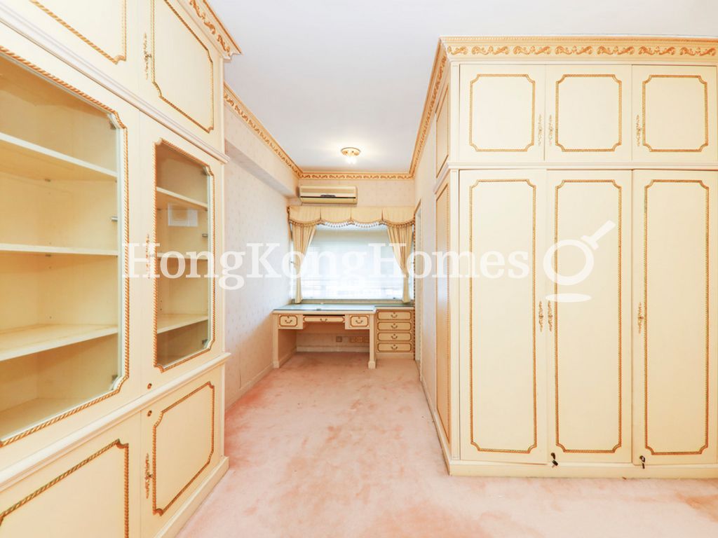 Second Ensuite Bedroom