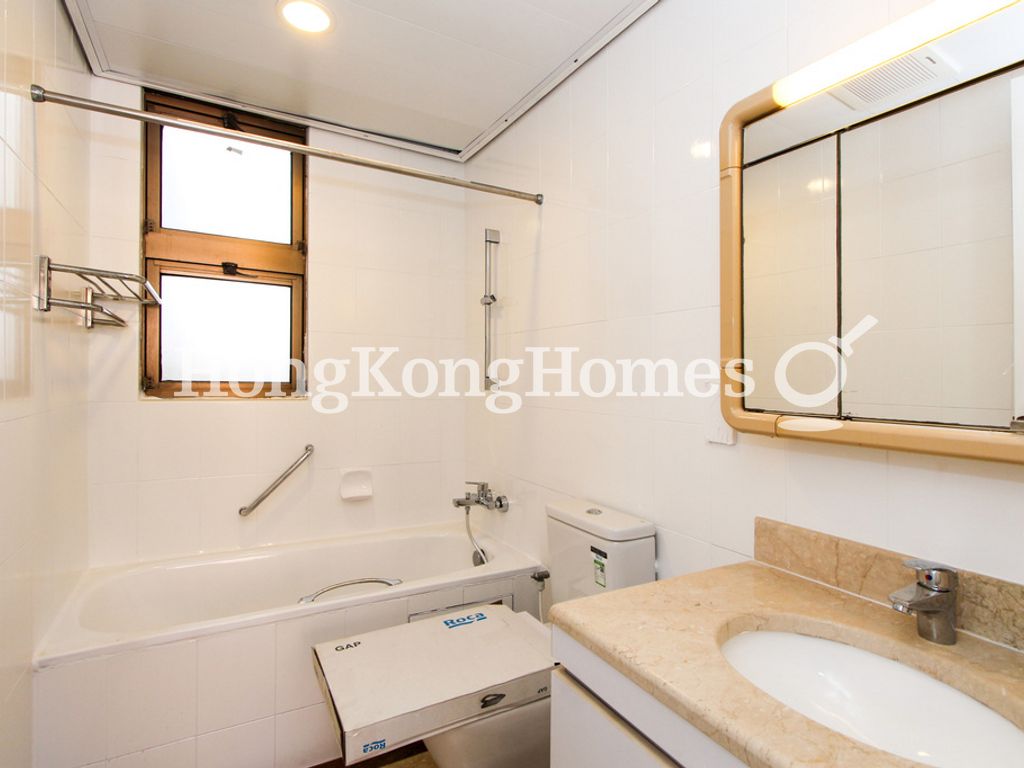 Second Ensuite Bathroom