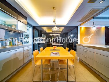 Open Kitchen