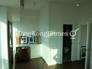 Built-in Wardrobe in Master Bedroom