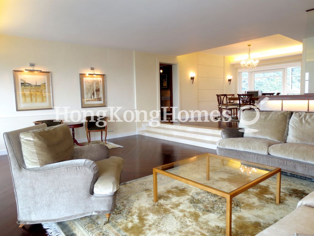 Living and Dining Areas