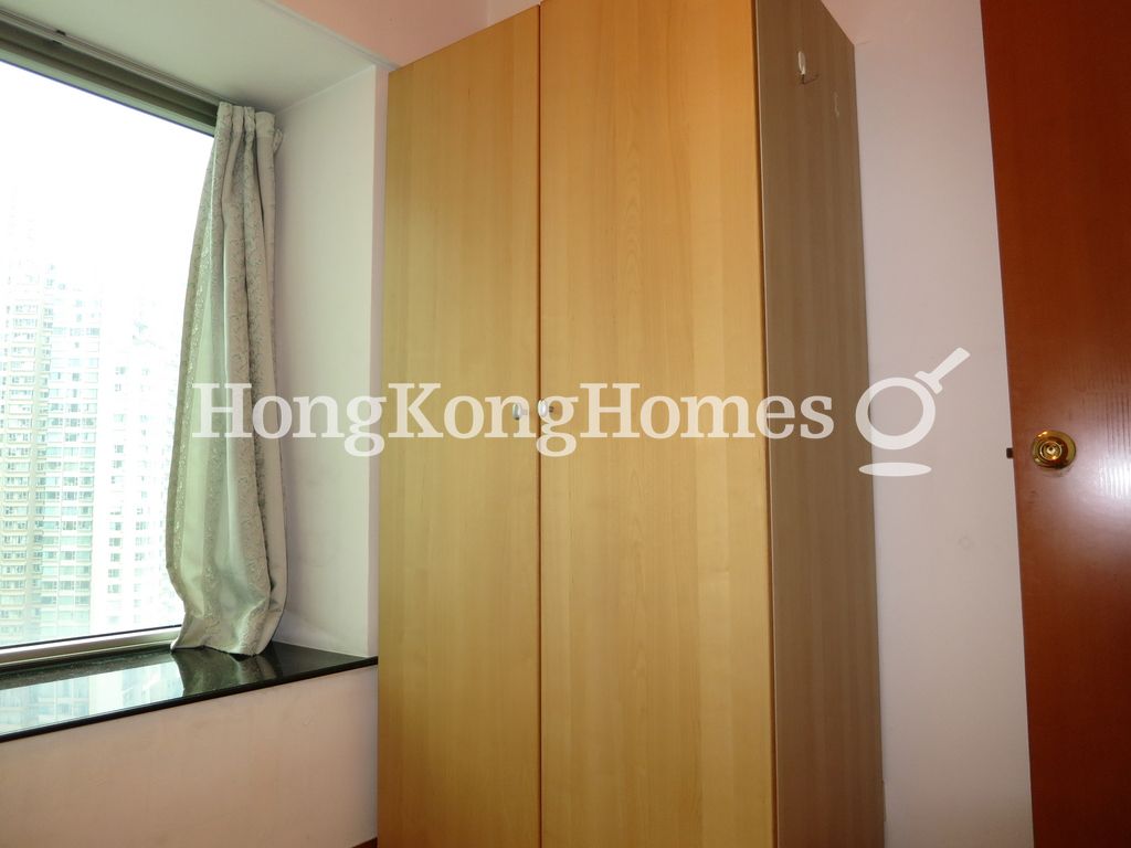 Built-in Wardrobe in Second Bedroom