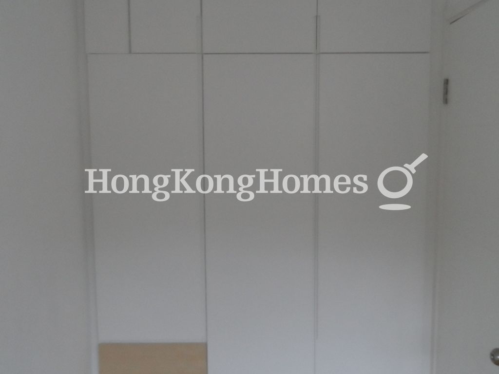 Built-in Wardrobe in Master Bedroom