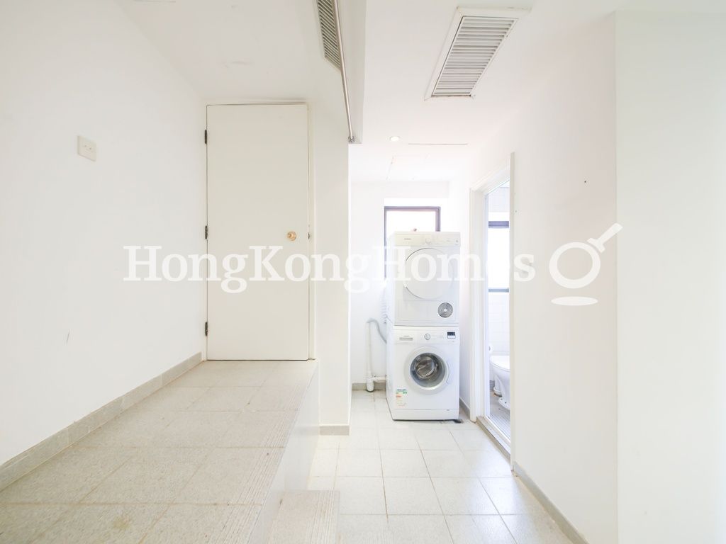 Maid's Room and Maid's Washhroom