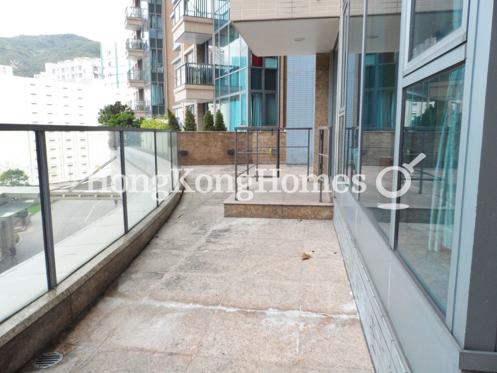 Private Terrace off Living & Dining Room