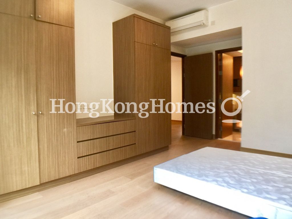 Built-in Wardrobe in Master Bedroom