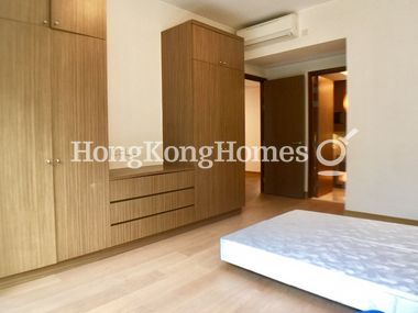 Built-in Wardrobe in Master Bedroom