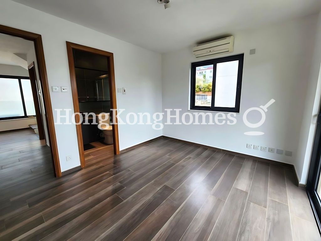 Second Ensuite Bedroom