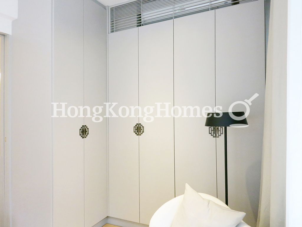 Built-in Wardrobe in Master Bedroom