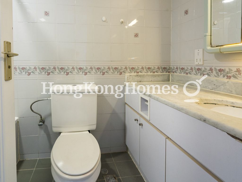 Second Ensuite Bathroom