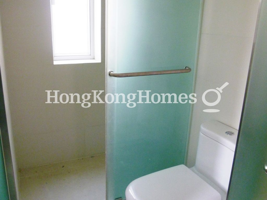 Second Ensuite Bathroom