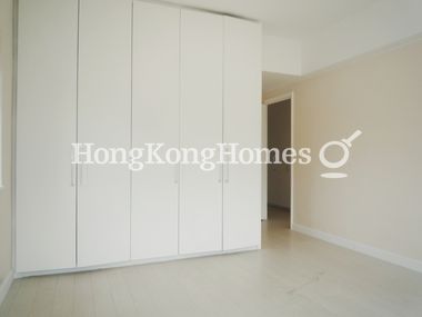 Built-in Wardrobe in Master Bedroom