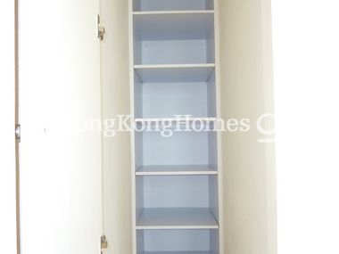 Built-in Wardrobe in Master Bedroom