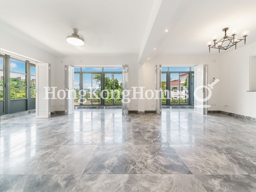 Living and Dining Room