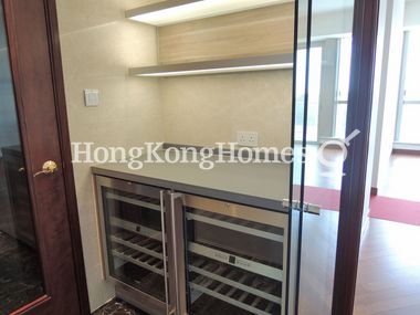 Wine Fridge in Liv/Dining Rm