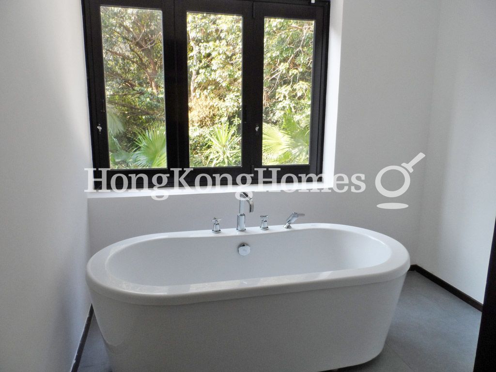 Third Ensuite Bathroom