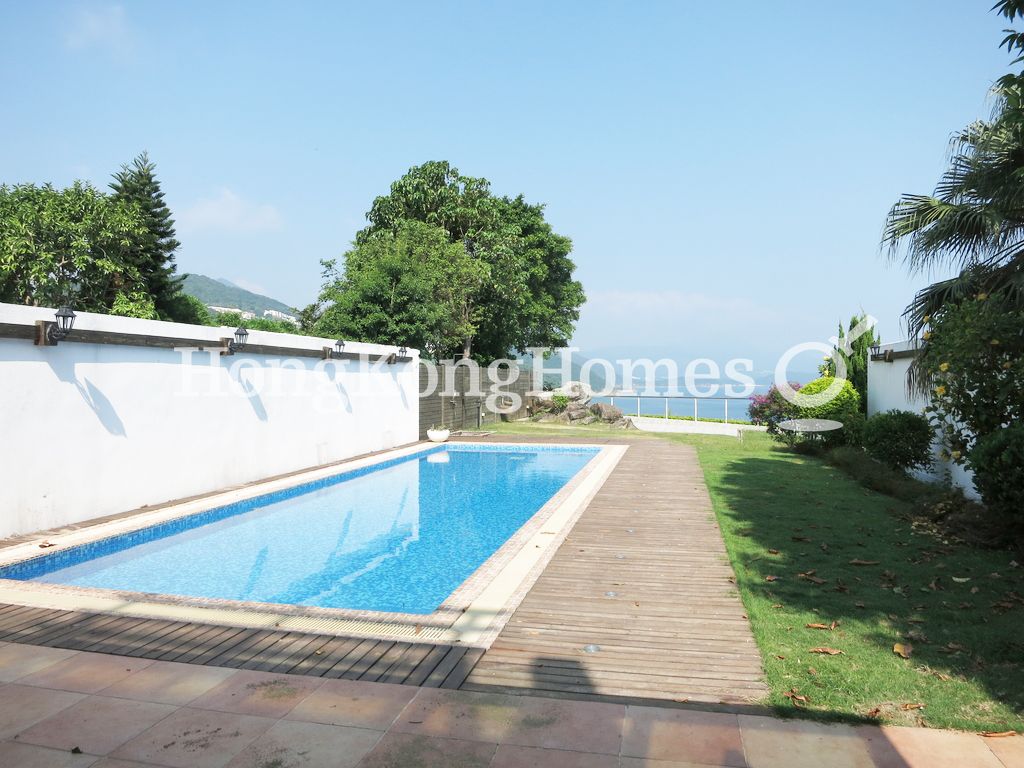 Private Pool & Garden off Liv/Din Rm