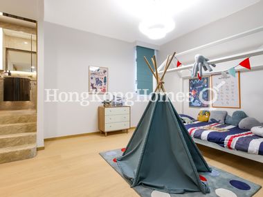 Fourth Ensuite Bedroom