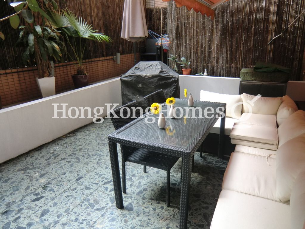 Private Garden off Liv/Din Rm