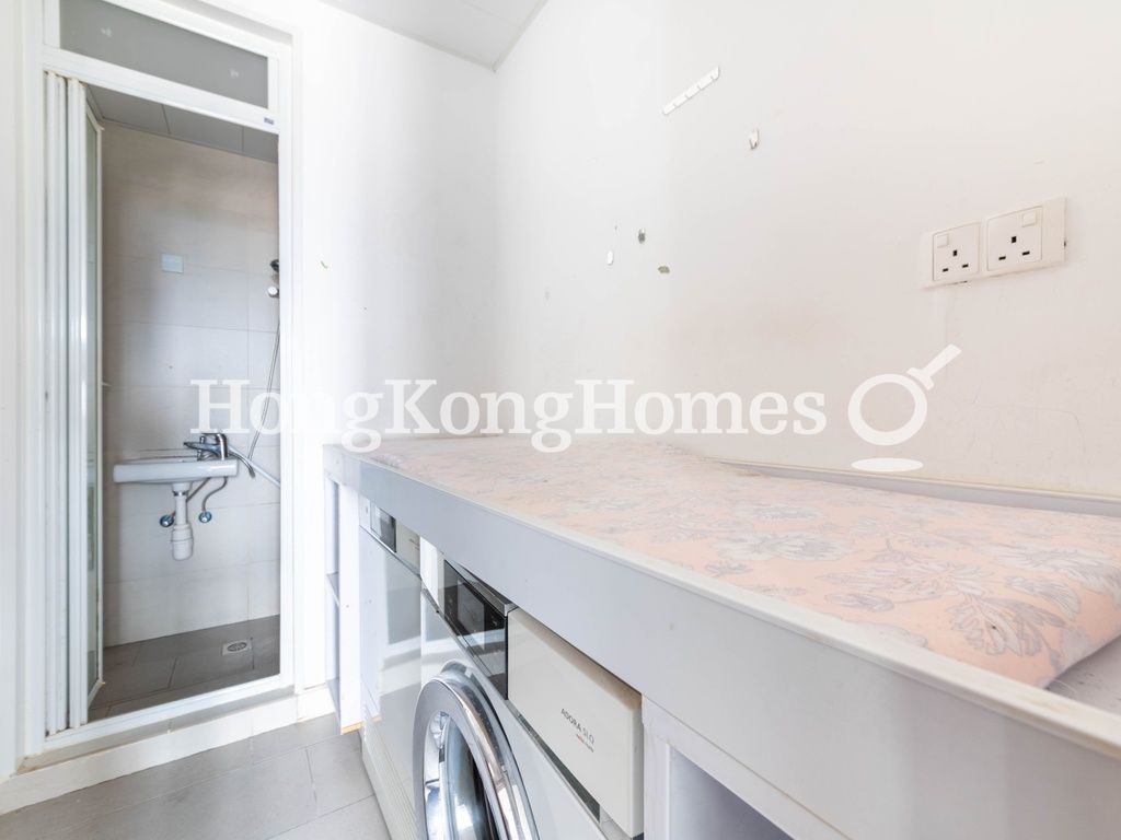 Maid's Room and Washroom