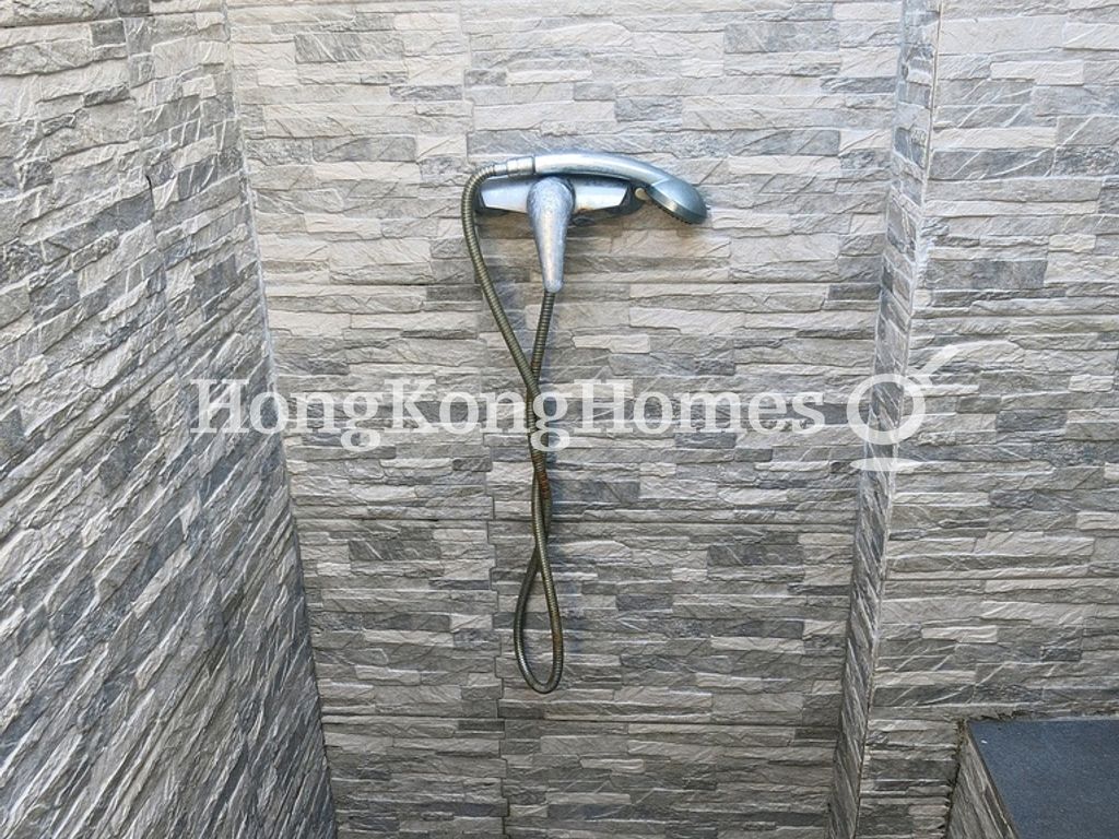 Shower on Private Roof Terrace