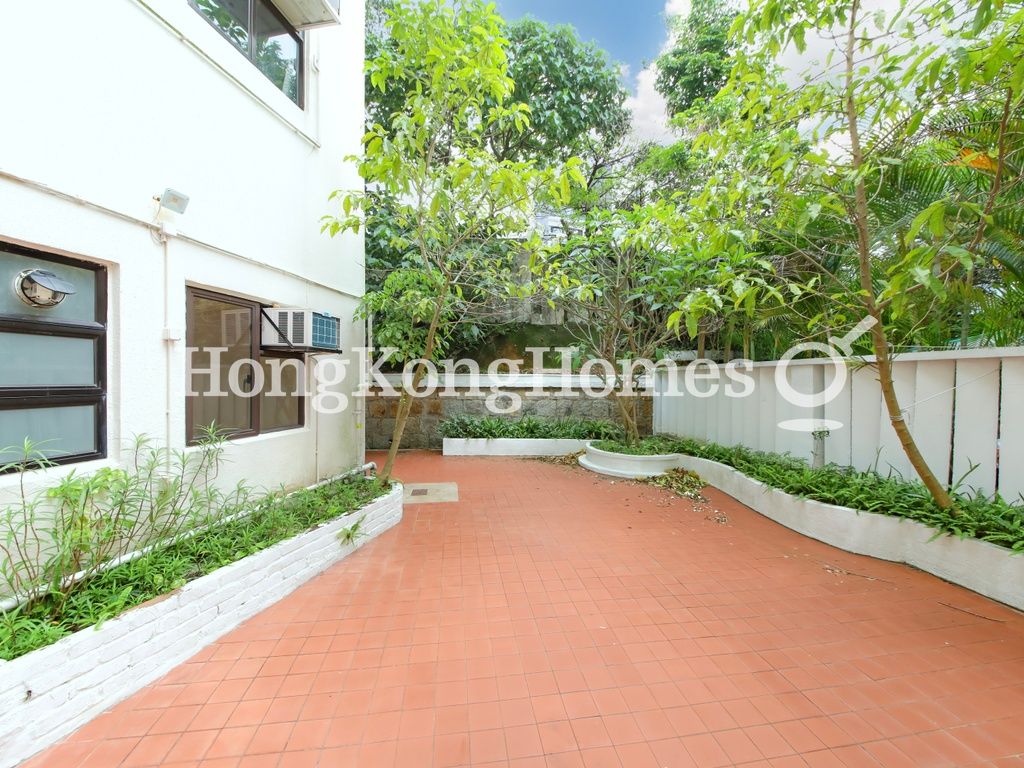 Private Terrace off Living & Dining Room