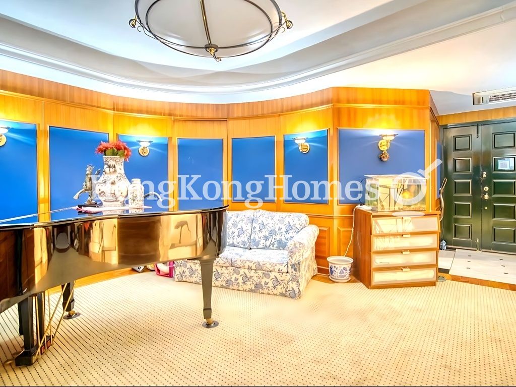 Foyer at the Entrance