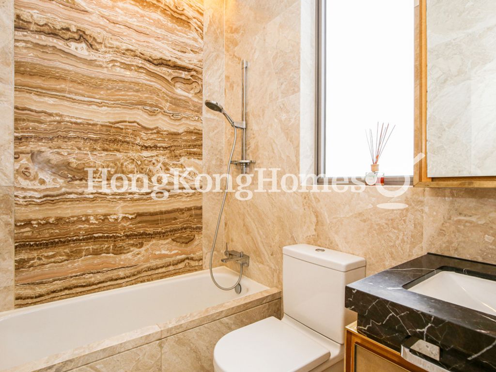 Second Ensuite Bathroom