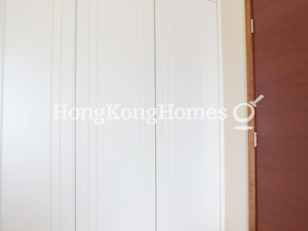 Built-in Wardrobe in Master Bedroom