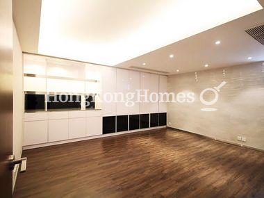 Fourth Ensuite Bedroom