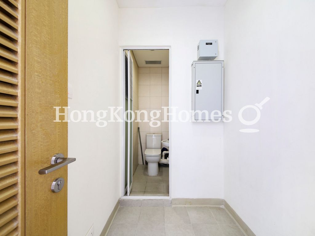 Maid's Room and Washroom