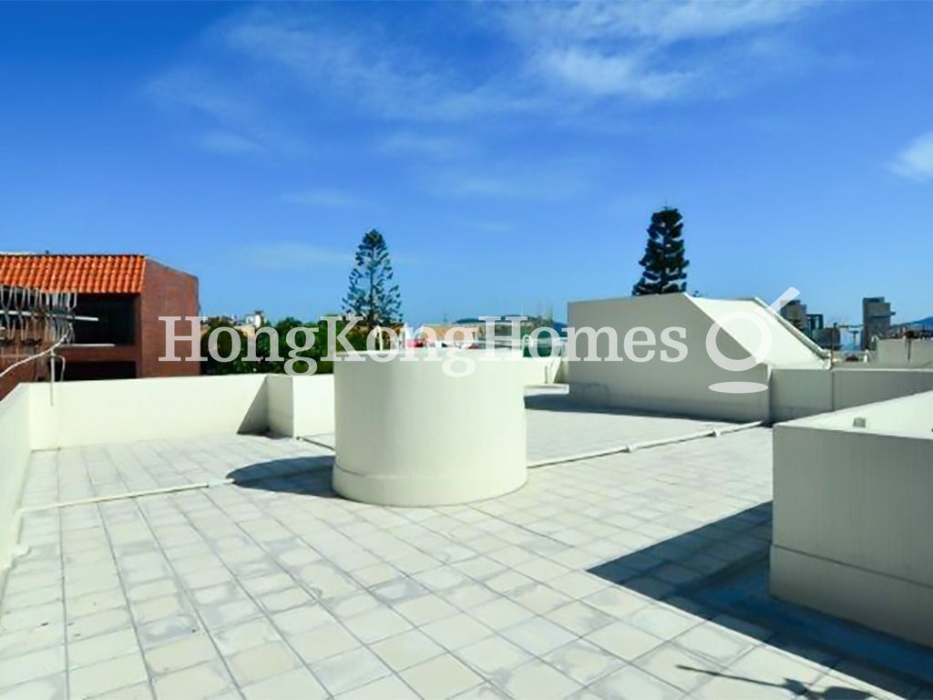Communal Roof Terrace