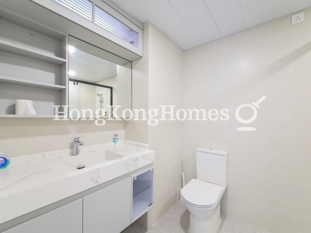 Second Ensuite Bathroom