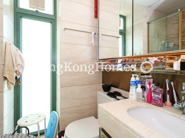 Second Ensuite Bathroom