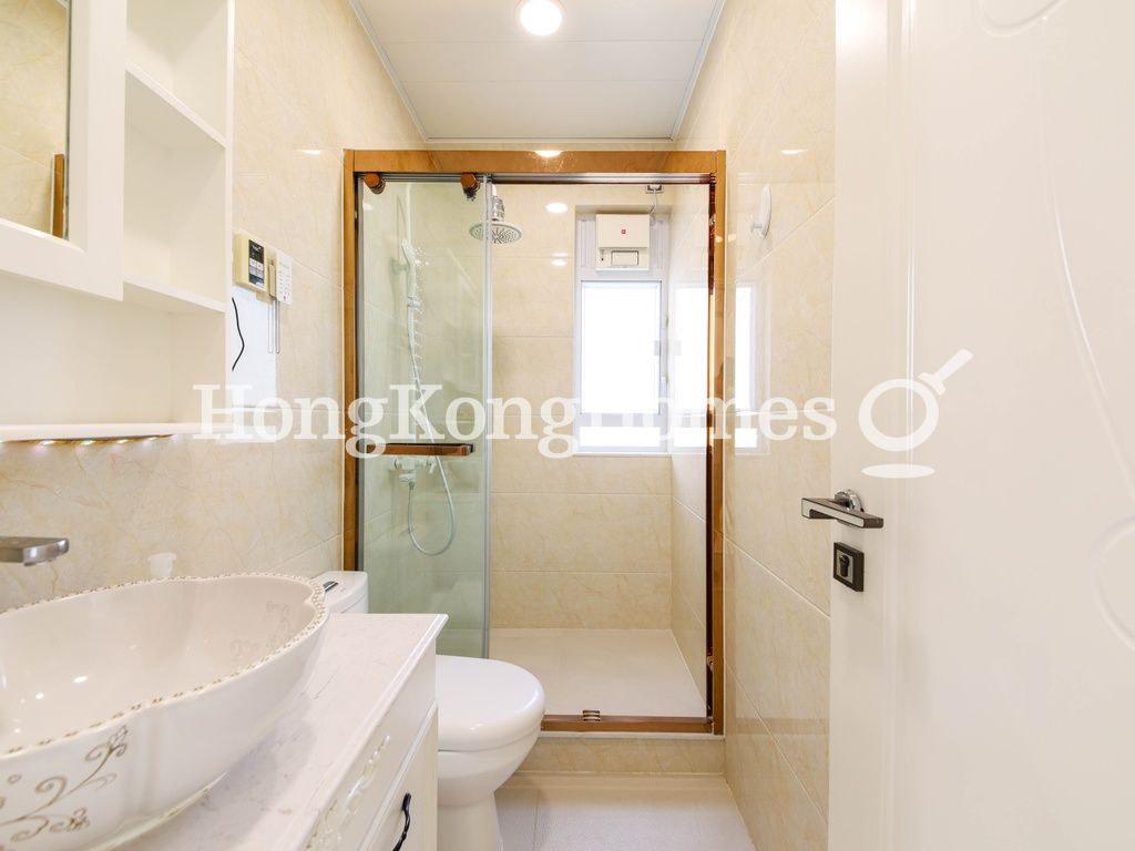 Second Ensuite Bathroom