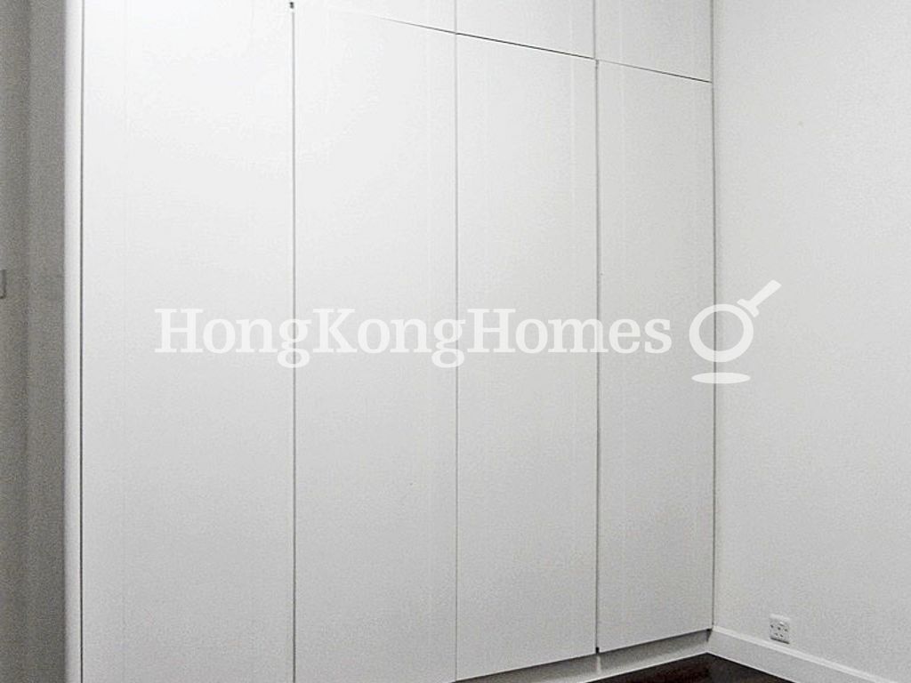 Built-in Wardrobe in Second Bedroom