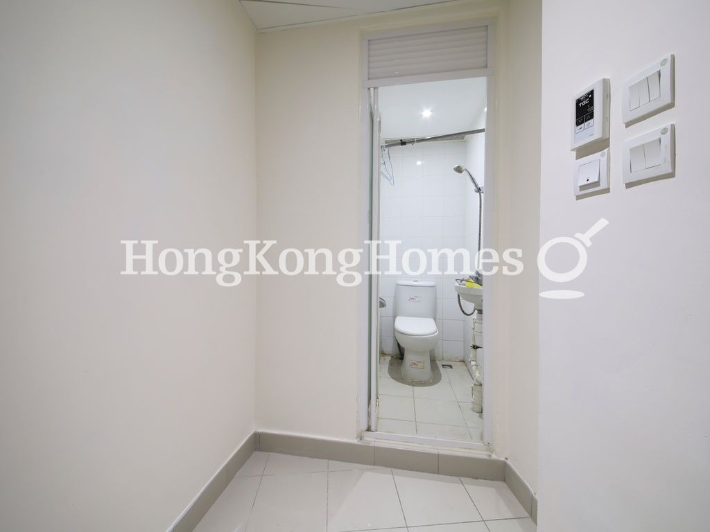 Maid's Room and Washroom