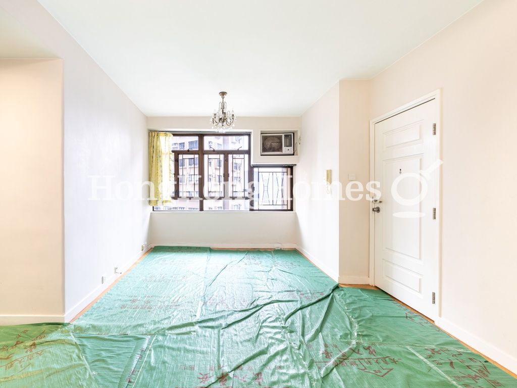 Living and Dining Room