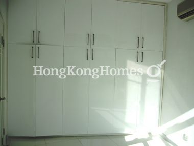 Built-in Wardrobe in Master Bedroom