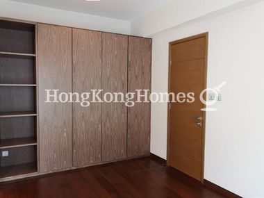 Built-in Wardrobe in Master Bedroom