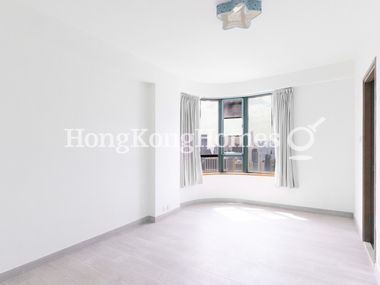 Seconf Ensuite Bedroom