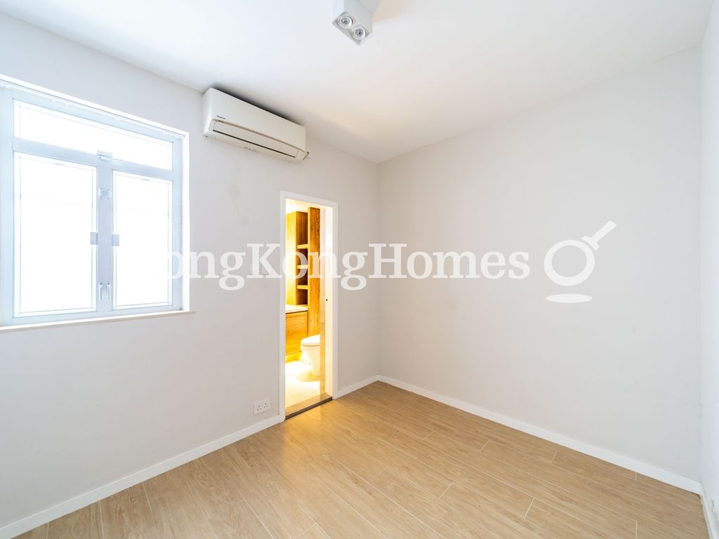 Second Ensuite Bedroom