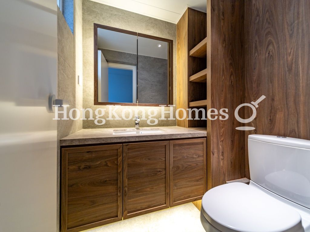 Second Ensuite Bathroom