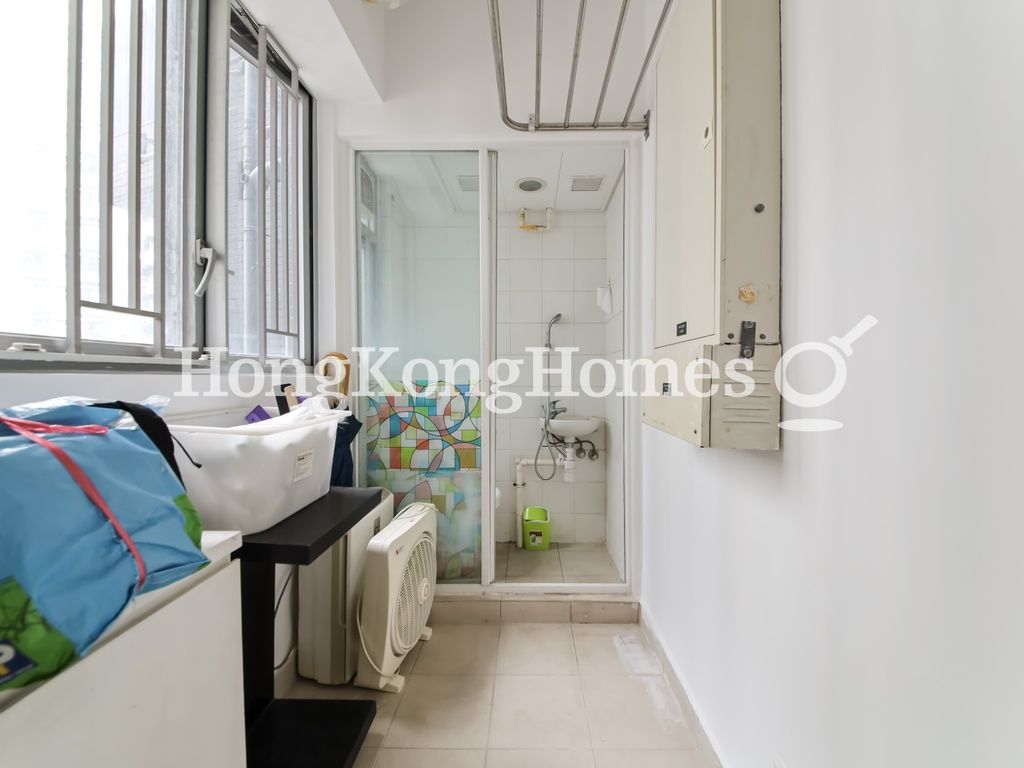 Maid's Room and Washroom