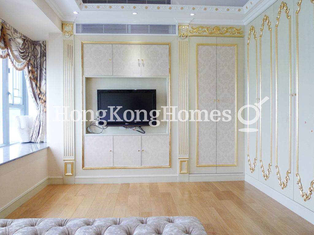 Built-in Wardrobe in Second Bedroom