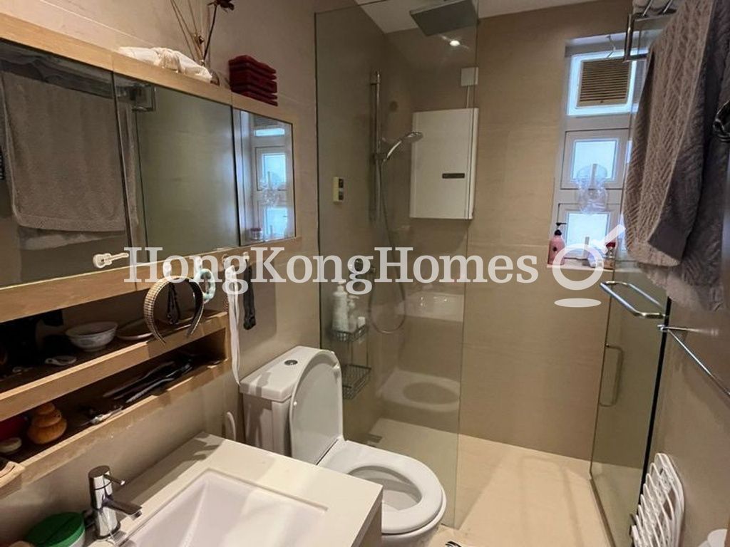 Second Ensuite Bathroom