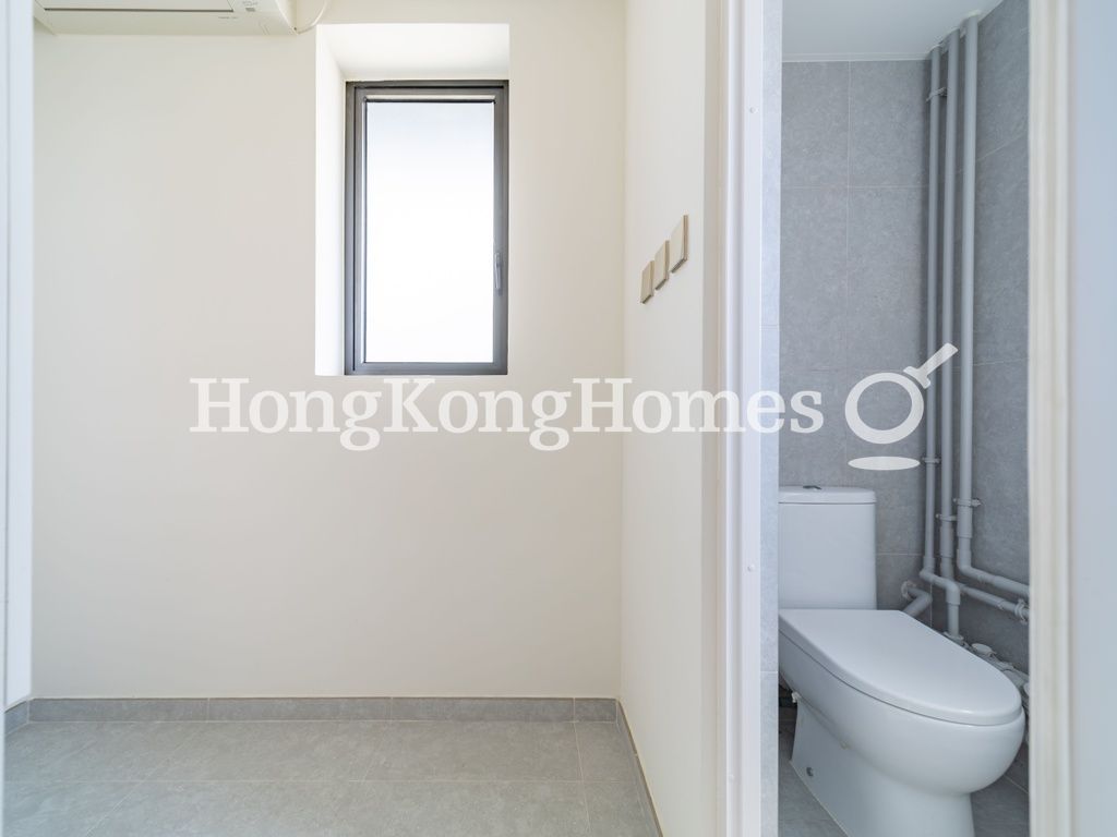 Maid's Room and Washroom