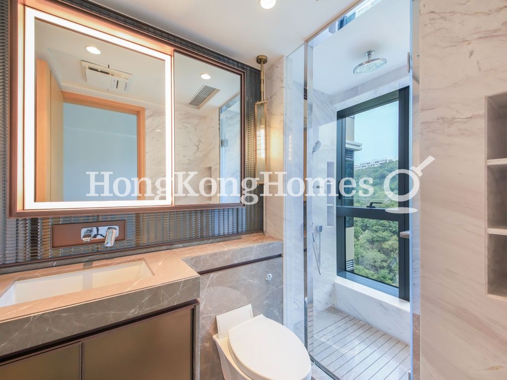 Second Ensuite Bathroom