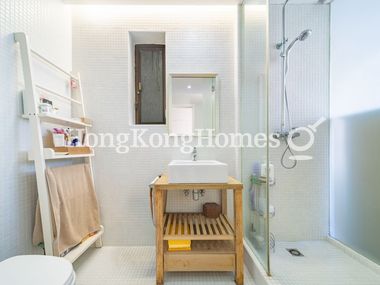 Second Ensuite Bathroom