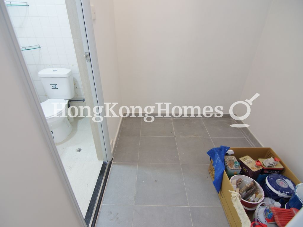 Maid's Room and Washroom